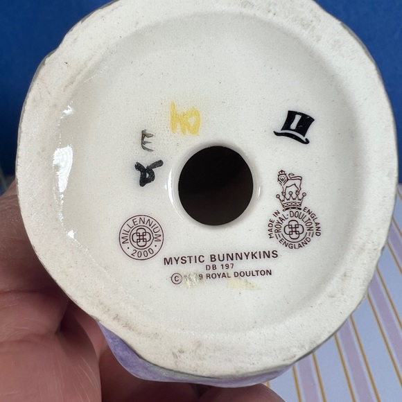 Royal Doulton Mystic Bunny Bunnykins DB197 Millennium Collection,Made in England - Picture 11 of 16